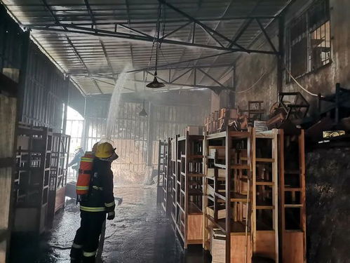 木材廠突發(fā)火災，敲響警鐘 工廠企業(yè)消防安全萬萬不可掉以輕心